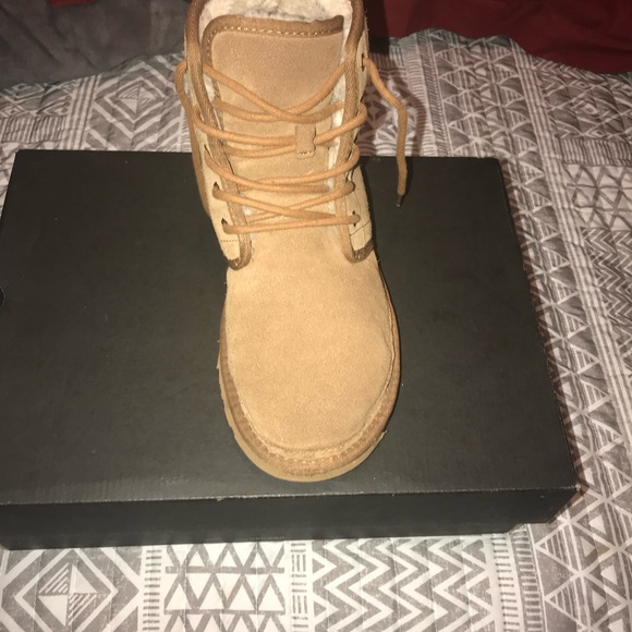 UGG boots - Picture 2 of 2